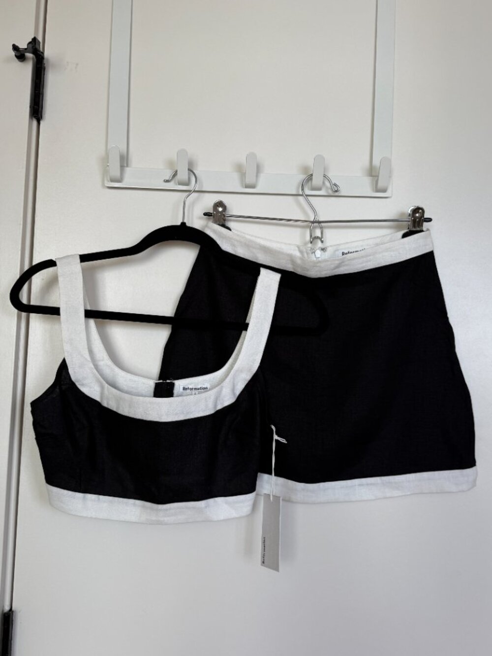 Reformation Robbie Linen Two Piece Set Black White Crop Top Mini Skirt Sz 2 NWT - Picture 3 of 11
